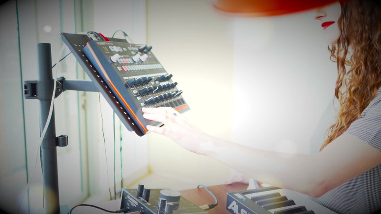 Piper Blush: Dessous durch die zeitlupe