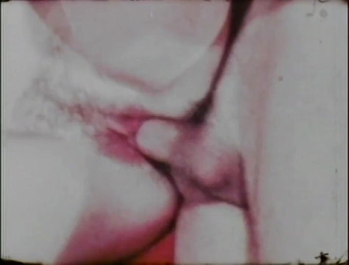 Vintage Usa: A busty vintage slut loves big cocks!