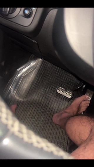 Daddybearvlc: Jerking in the Car