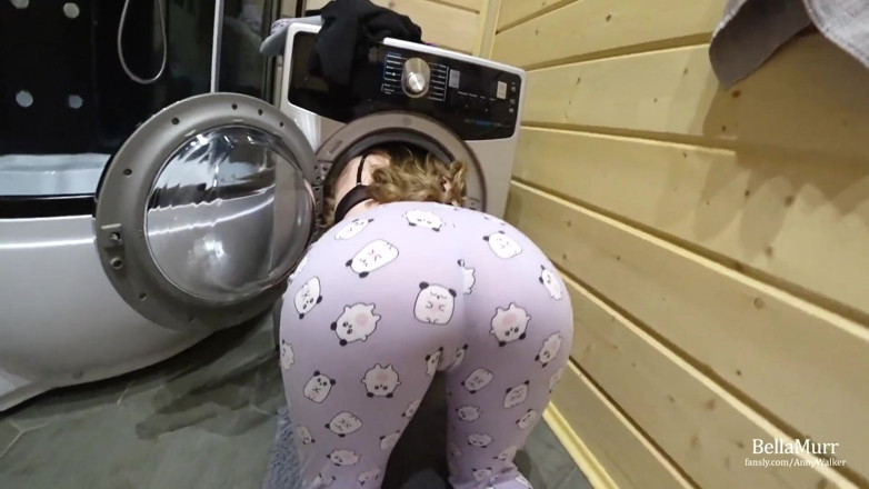 Anny Walker: Sexy Babe Stuck in the Washing Machine and Fucked - Anny...