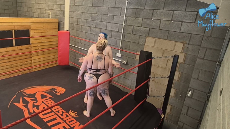 Alice_Mayflower_Scottish: BBW Boxing Alice Mayflower Vs Bambi Brat - Girl Girl