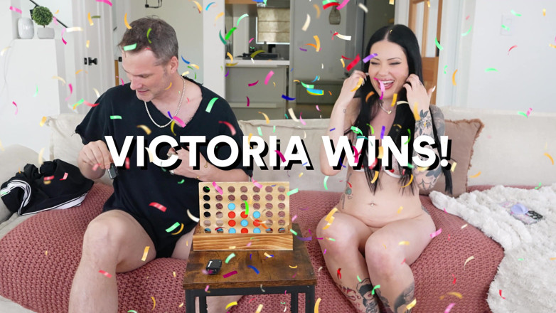 Tommy Wood XXX: Victoria malfoy viene scopata su Tom Games podcast