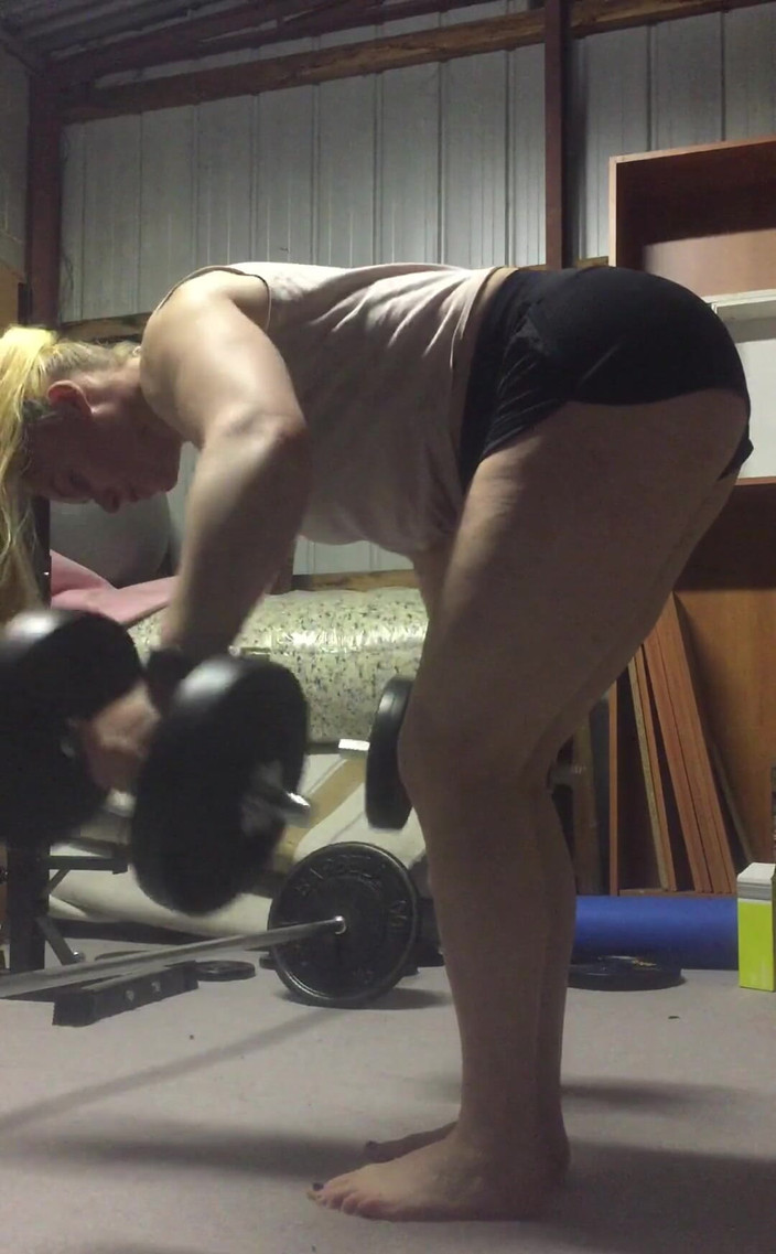 Michellexm: Ragazza di allenamento e il suo culo muscolare duro - parte 17