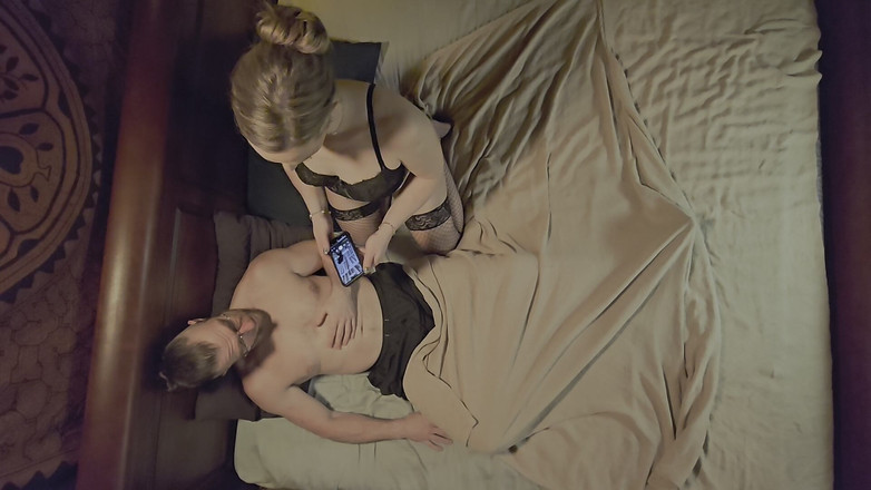 Trailer Park Trash Productions: 欲求不満な義理の妹が自分のアソコを舐めてほしい!