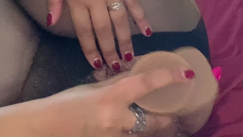 CoppiaCollant: 射精された後、マンコはい、精液でいっぱいのゴム製のチンポをファックします