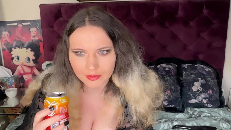 MissFFW: Ffw drinkt citroen cola en luid