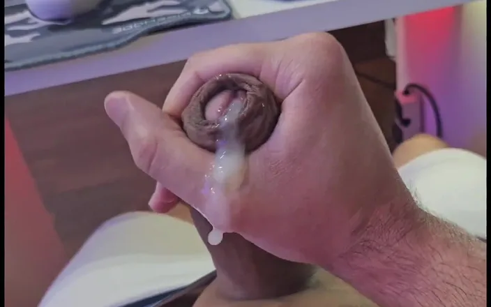 Lkdick8: A Lot of Cum