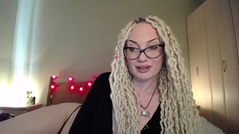 BadAssBitch: 蜜月戴绿帽子啪啪