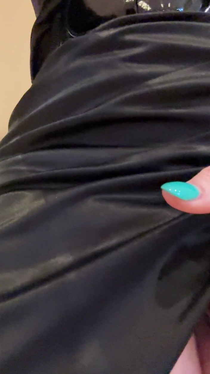 Sophie James: Czarna szminka kochanka uwielbia ogromne cycki i cipkę