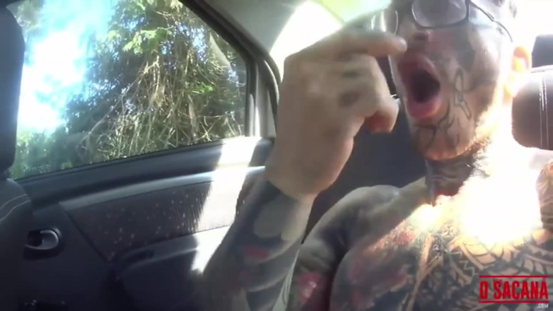 World Gay: Jerking off in the Car