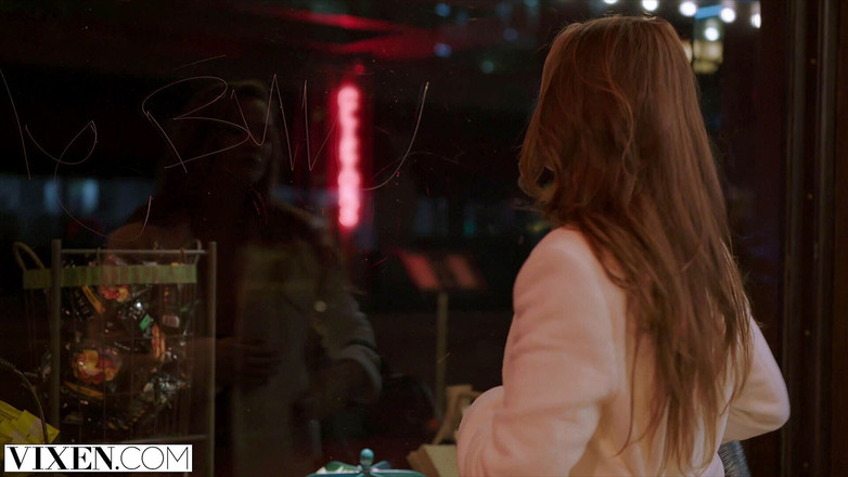 Vixen: VIXEN - Tori Black, la plus grande orgie jamais filmée