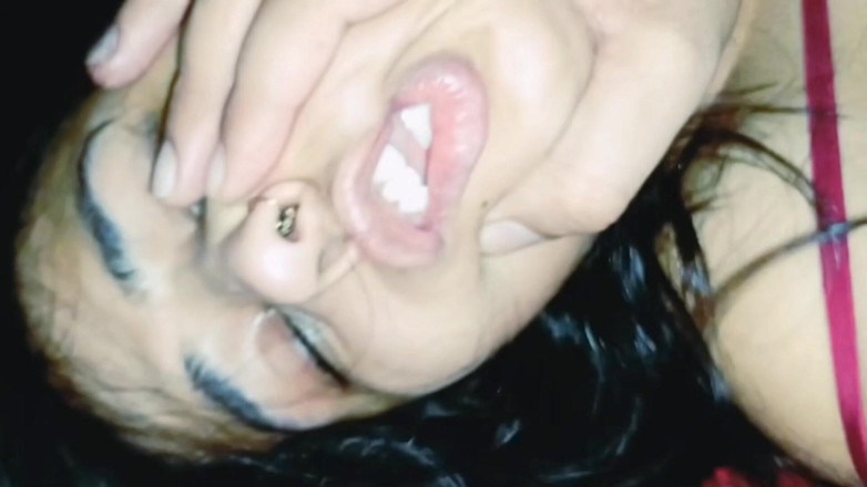 Hot Sis: 의붓형제 대물 자지와 하드코어 섹스하는 Latika