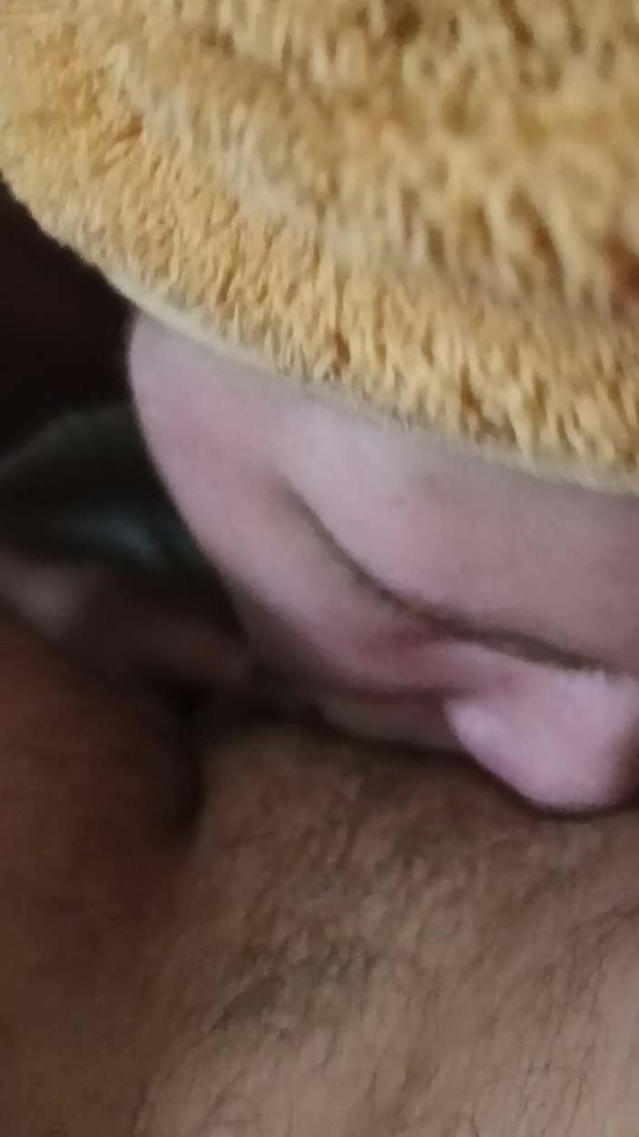 vuana: Blowjob deepthroat amatur buatan sendiri