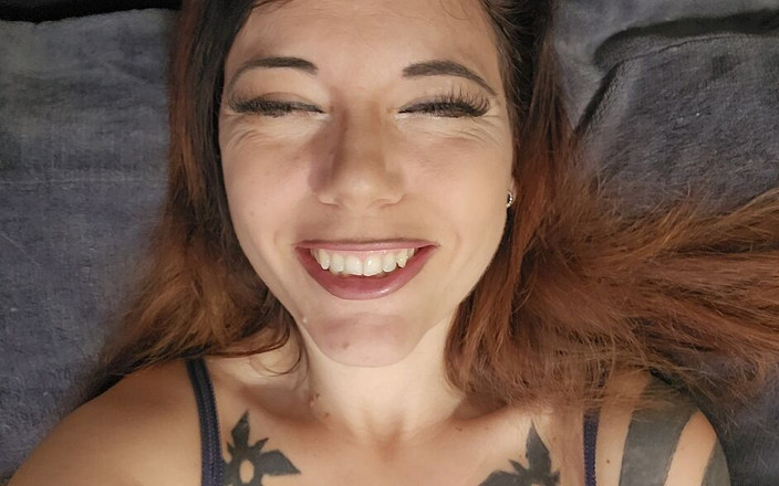 dafnedenoch: 激しく絶頂する美しい悶絶エッジング!