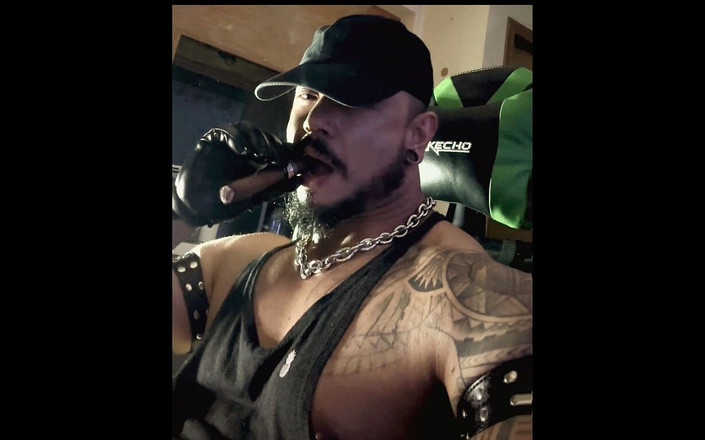 Reds and Muscles: やあみんな、ヤールと葉巻セッションの煙を共有して、私はまだ勉強中ですが、間違いなくとても熱いので良いです!皆さんが楽しんでくれることを願っています