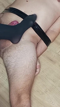 Punčocháče footjob, mučení koulí a zničený orgasmus!