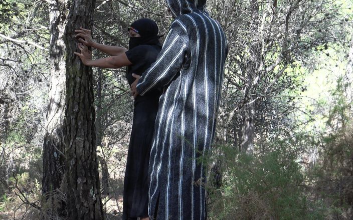 Souzan Halabi: Muslim Woman Fucking in National Park in Usa