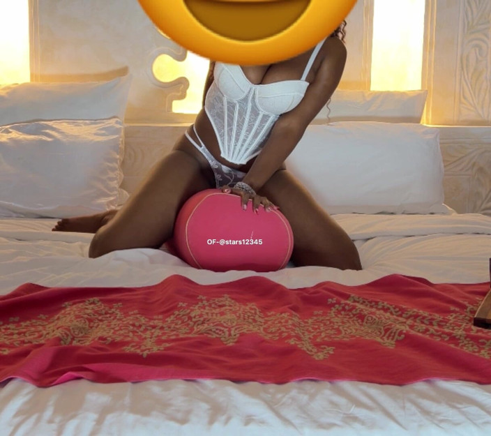 Its Nyota: Pillow Humping the Most Beautiful Pillow