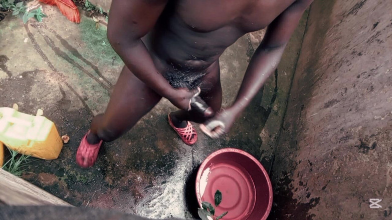 Hongi: Chico negro sabe cómo manejar su gran polla