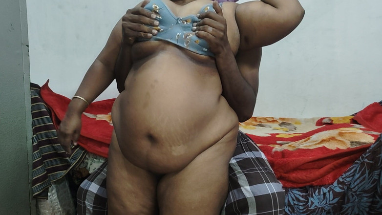 Santhi89: Indische Tamil hete huisvrouw neukt in huiseigenaar