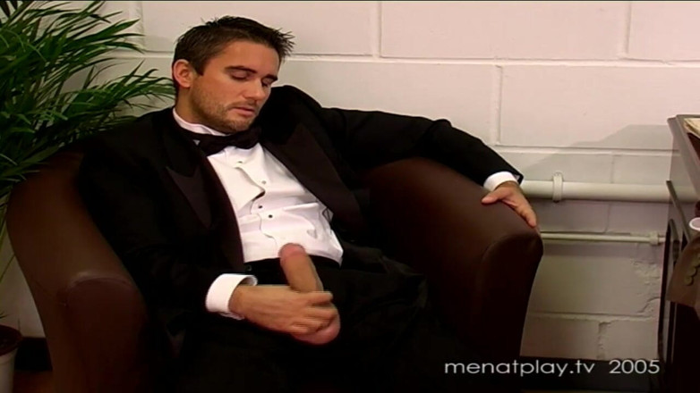 MenAtPlay: Cravate noire