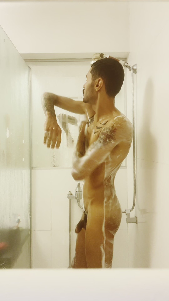 Leandro e Asafe: 来和我一起洗澡？