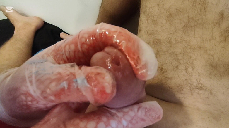 Whispering man: Eikelmassage