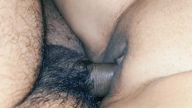 Village studio: Зведену сестру відтрахав її зведений брат, крупним планом трахає пизду, секс-відео