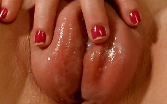 Authentic Pleasures: Je me fais pomper la chatte par le garçon de...