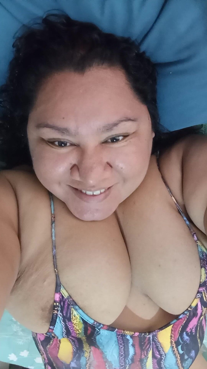 Hiyunamei-bbw: 孤独なベッドで