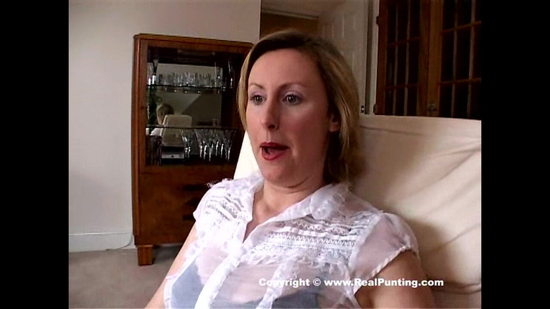 RealPunting: Lara latex franska städerska rollspel