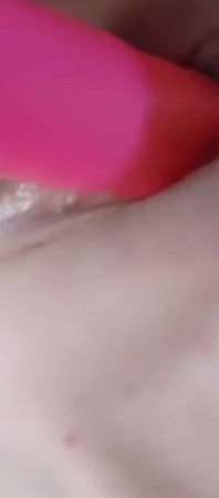MILF Close-up Masturbation
