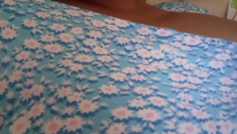 Miya White: 스리랑카 핫한 금발