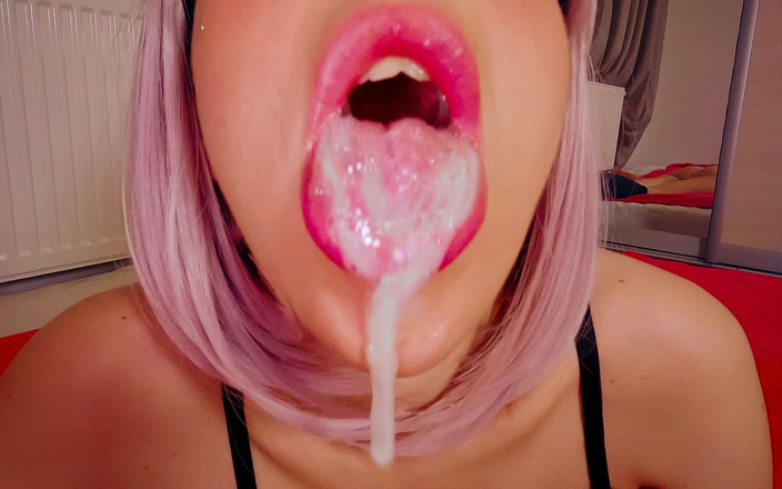 Slightly Nightly: मुझे लंड चूसना और वीर्य के साथ खेलना पसंद है