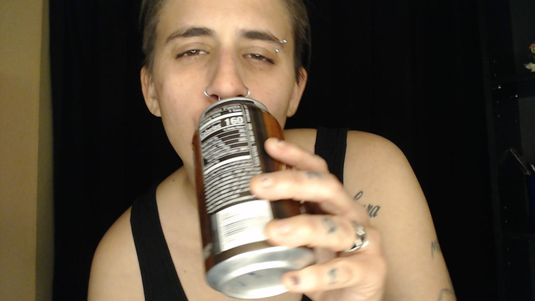 Abby Anna: Rootbeer Chug और Belch