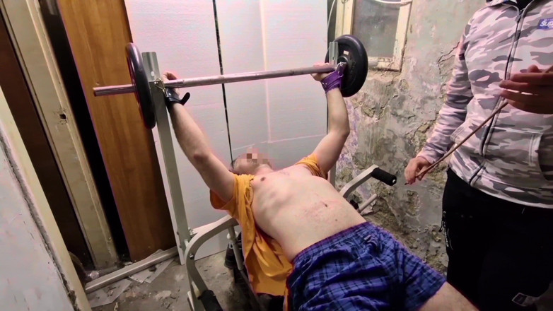Skaterguy: Bench Press