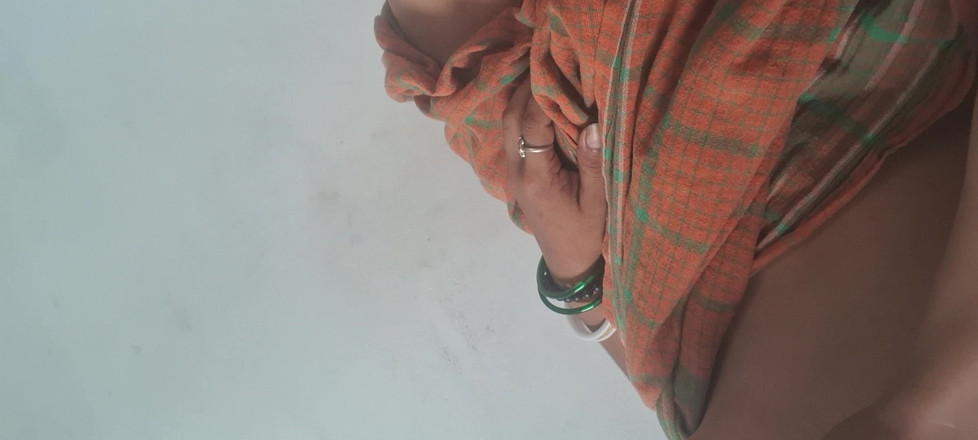 Localsexlove011: Desi Assam Bhabhi Pussy Show and Handjob with Devar