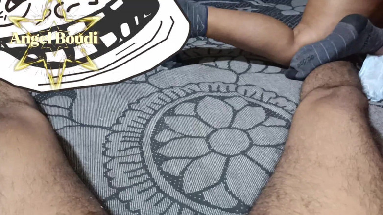 Roshalo Boudi: Бенгальський ангел Буді та її зведений брат у романі