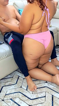 Preparativos Para Un Día De Playa Que Se Vuelven Calientes: Escena Completa De Una Latina MILF Curvilínea