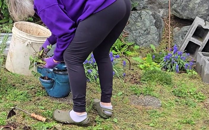 MarieRocks: Çok çalışan seksi kız