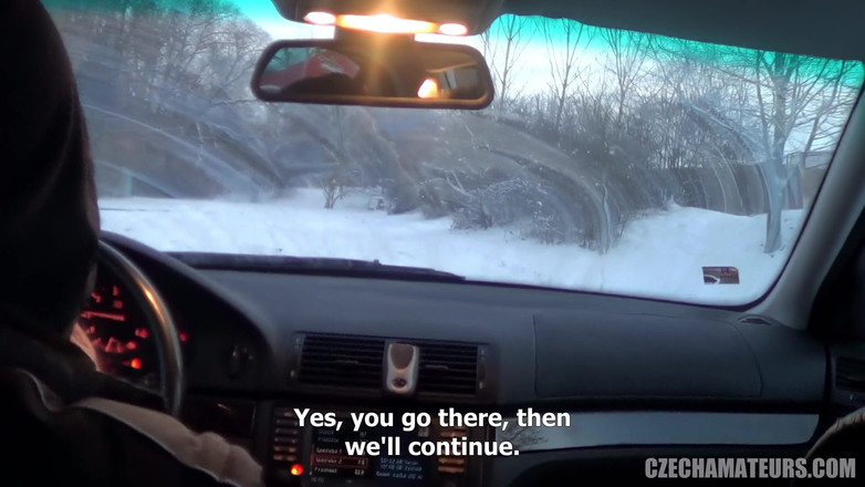 CzechAmateurs: Чеські аматори 71 мамка веселяться в громадській ванній кімнаті