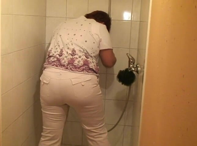 Anna Devot: Annadevot - I shower in clothes and thena hot strip