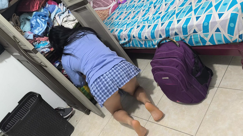 NEGRITA SEXY: Check-up Zamanı! Üvey erkek kardeş üvey kız kardeşine dildo kullanma konusunda şikayet ediyor