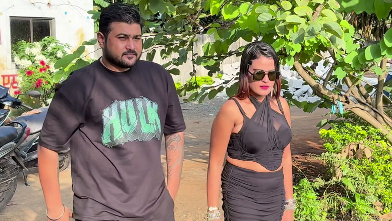 Baby Tina: 印度女孩很好地操了她的印度男朋友