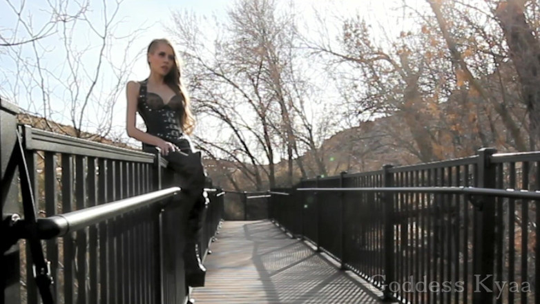 Kyaa Chimera: Park Path Photoshoot Bts
