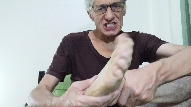 Big uncut hard cock: 젖탱이를 젖탱이로 젖탱이로 젖