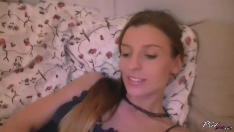 Czech Pornzone: Una ragazza arrapata bollente che ama farsi scopare in video...