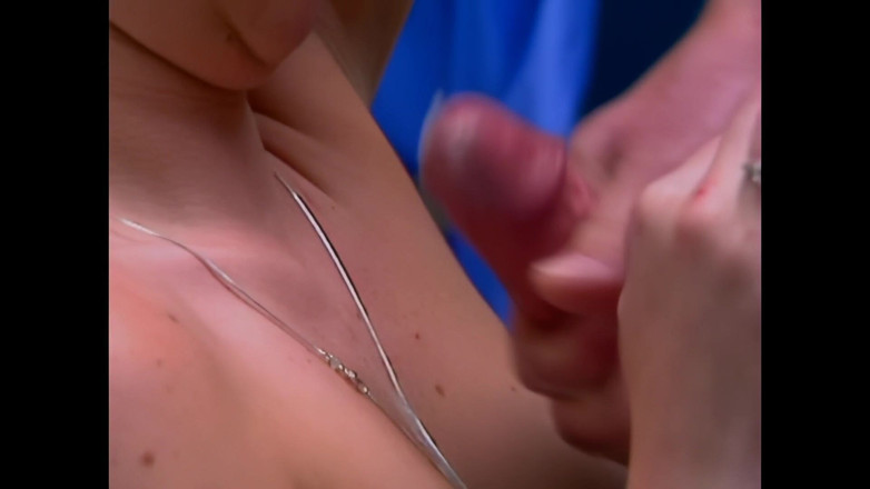 Bewitched!: Blair Segal: Una Giovane Bionda Bellissima Scopata Forte Nel Culo...