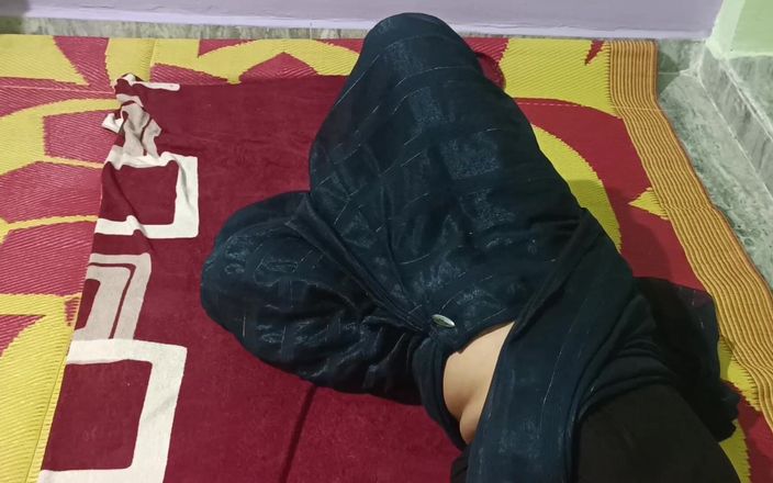 Sexy sindu: Krásná manželka má sex s přítelem doma