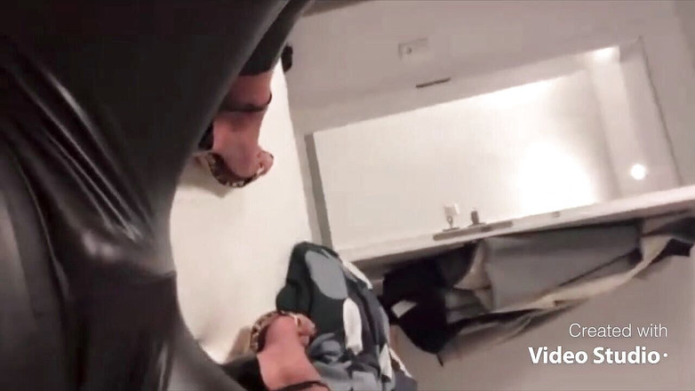 Timo Wehnert: Alishas seksowny tyłek na wysokich obcasach